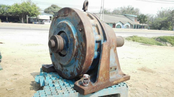 หัวเกียร์ทดญี่ปุ่น SUMITOMO อัตราทด 1:59 (25rpm) เพลาขาออก 7”(170mm) เพลาขาเข้า 3”(80mm) หัวเกียร์ทดญี่ปุ่น SUMITOMO อัตราทด 1:59 (25rpm) เพลาขาออก 7”(170mm) เพลาขาเข้า 3”(80mm)