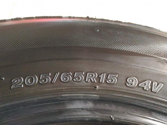 ยาง\% คัดสภาพ Bridgestone Turanza GR-100 205 65 15 ผลิตปลายปี 2017(ลงพื้น เม.ย.2018) มีประกัน ขายถูก