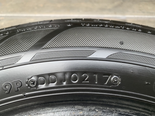ยาง 175-65-14 Bridgestone ปี 17 ดอกยางหนาปึกทุกเส้น