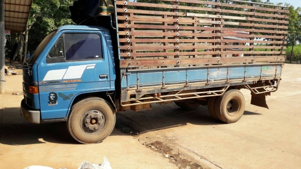 ขาย รถ 6 ล้อ ISUZU NPR59LU5 ห้างแท้ปี 33 เครื่อง 4BD1 115 แรงม้า เกียร์ยาว คัสซีสวย เล่มทะเบียนพร้อม