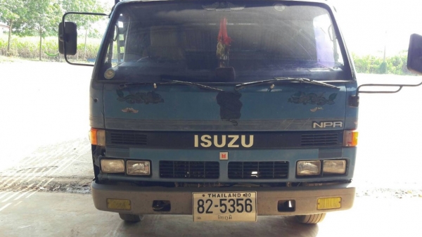 ขาย รถ 6 ล้อ ISUZU NPR59LU5 ห้างแท้ปี 33 เครื่อง 4BD1 115 แรงม้า เกียร์ยาว คัสซีสวย เล่มทะเบียนพร้อม