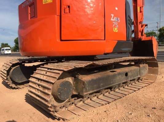 ขายรถขุด HITACHI ZX75US-3 ปี 2010 นำเข้าเองจากญี่ปุ่น สภาพสวยพร้อมใช้ มีVDOการทำงานครับ