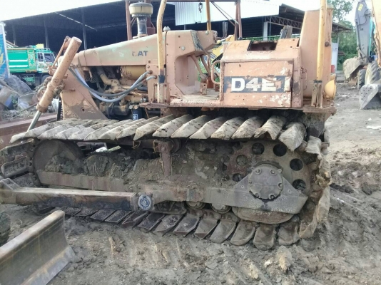 มี VDO ให้ชม.CAT D4E ตีนเป็ด ราคา 220000 มี 2 คัน