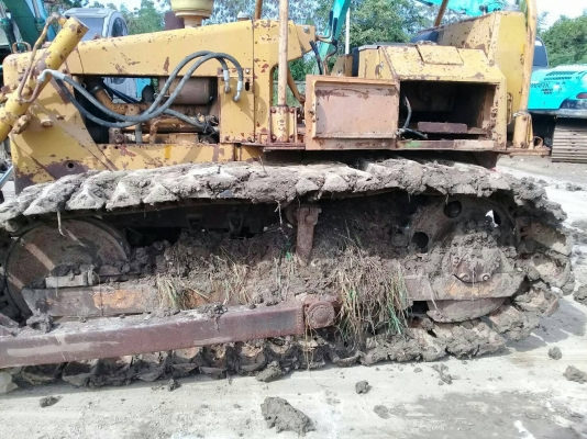 มี VDO ให้ชม.CAT D4E ตีนเป็ด ราคา 220000 มี 2 คัน