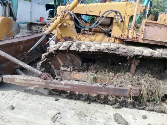 มี VDO ให้ชม.CAT D4E ตีนเป็ด ราคา 220000 มี 2 คัน