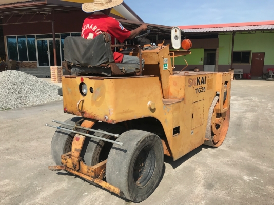 ขายรถบด2.5ตันSAKAIรุ่นTG25หน้าเหล็กหลังยาง3เส้นนำเข้าญี่ปุ่น ไม่เคยใช้งานในไทยสภาพดีพร้อมใช้งาน Line:Jiraroj2909