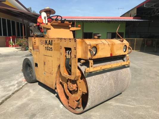 ขายรถบด2.5ตันSAKAIรุ่นTG25หน้าเหล็กหลังยาง3เส้นนำเข้าญี่ปุ่น ไม่เคยใช้งานในไทยสภาพดีพร้อมใช้งาน Line:Jiraroj2909