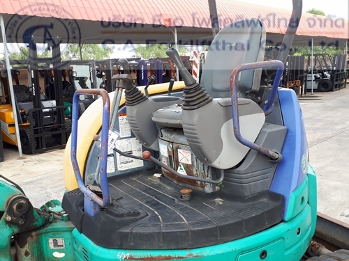 ขาย รถขุด แบคโฮ KOMATSU รุ่น PC30MR-1 ใช้งานมาเพียง 4600 ชม