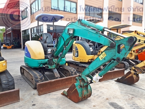 ขาย รถขุด แบคโฮ KOMATSU รุ่น PC30MR-1 ใช้งานมาเพียง 4600 ชม