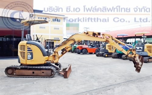 ขาย รถขุดแบคโฮ KOMATSU รุ่น PC30MR-2  ใช้งานมาเพียง 1000 ชม