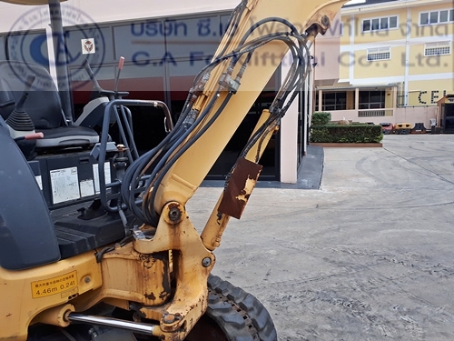 ขาย รถขุดแบคโฮ KOMATSU รุ่น PC30MR-2  ใช้งานมาเพียง 1000 ชม