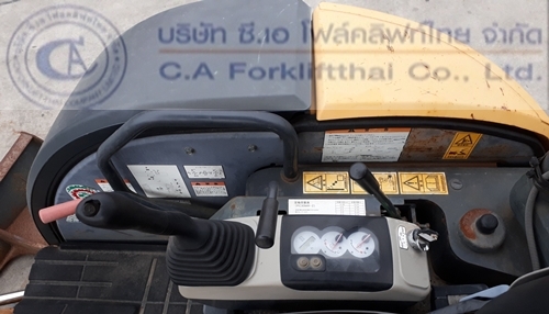 ขาย รถขุดแบคโฮ KOMATSU รุ่น PC30MR-2  ใช้งานมาเพียง 1000 ชม