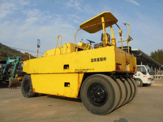 รถบดล้อยาง 9 ล้อ SAKAI TS200 # 22822 มือสองญี่ปุ่น