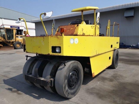 รถบดล้อยาง 9 ล้อ SAKAI TS200 # 22822 มือสองญี่ปุ่น