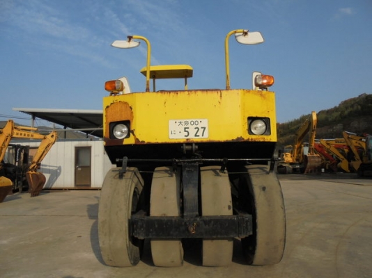 รถบดล้อยาง 9 ล้อ SAKAI TS200 # 22822 มือสองญี่ปุ่น