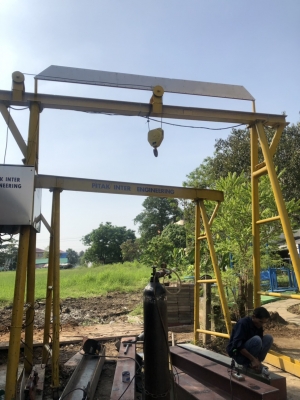 เครนตัวเอ 2 ตัว เครนตัวเอ 2 ตัว