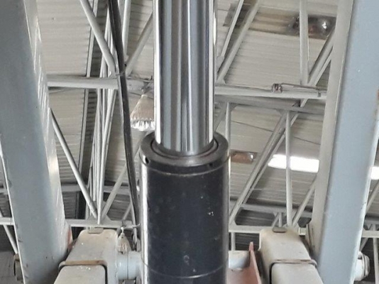 กระเช้าไฟฟ้า GENIE GS2632 # 76285 ยกสูง 7.9 เมตร มือสองญี่ปุ่น