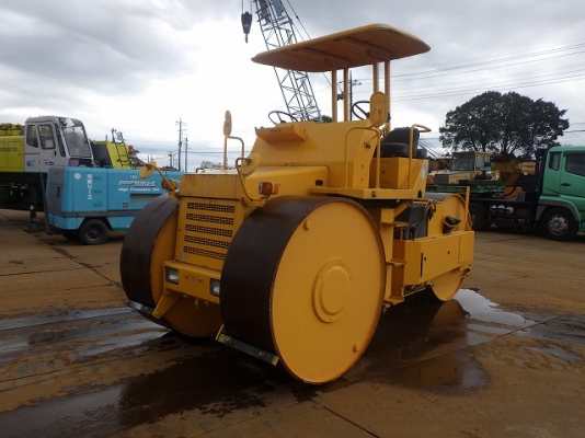 กระเช้าไฟฟ้า GENIE GS2632 # 76285 ยกสูง 7.9 เมตร มือสองญี่ปุ่น