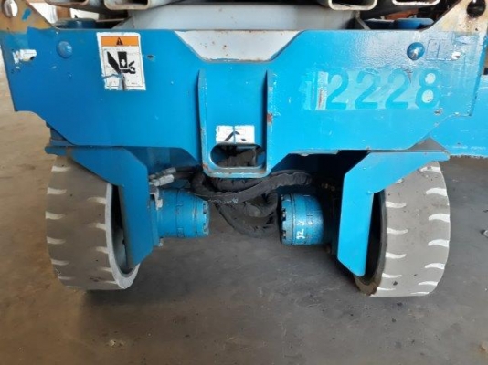 กระเช้าไฟฟ้า GENIE GS2632 # 76285 ยกสูง 7.9 เมตร มือสองญี่ปุ่น