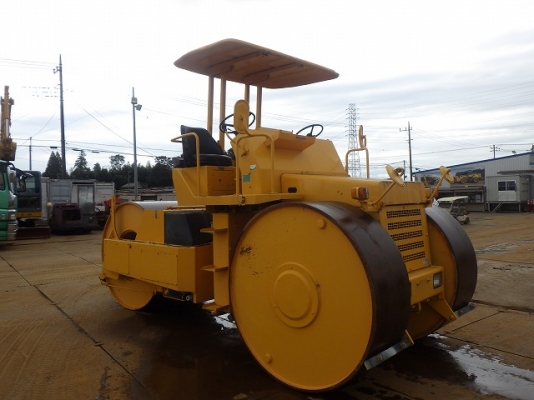 กระเช้าไฟฟ้า GENIE GS2632 # 76285 ยกสูง 7.9 เมตร มือสองญี่ปุ่น