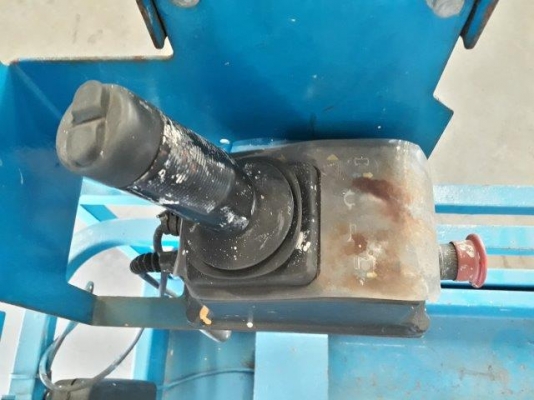 กระเช้าไฟฟ้า GENIE GS2632 # 76285 ยกสูง 7.9 เมตร มือสองญี่ปุ่น