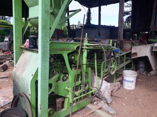 ขาย เครื่องอัดอิฐบล็อค ครบชุด สภาพใหม่ไม่ค่อยได้ใช้งาน