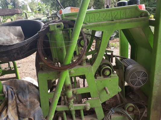 ขาย เครื่องอัดอิฐบล็อค ครบชุด สภาพใหม่ไม่ค่อยได้ใช้งาน ขาย เครื่องอัดอิฐบล็อค ครบชุด สภาพใหม่ไม่ค่อยได้ใช้งาน