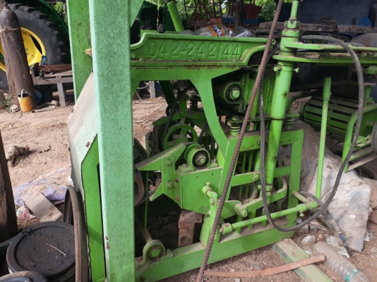 ขาย เครื่องอัดอิฐบล็อค ครบชุด สภาพใหม่ไม่ค่อยได้ใช้งาน ขาย เครื่องอัดอิฐบล็อค ครบชุด สภาพใหม่ไม่ค่อยได้ใช้งาน