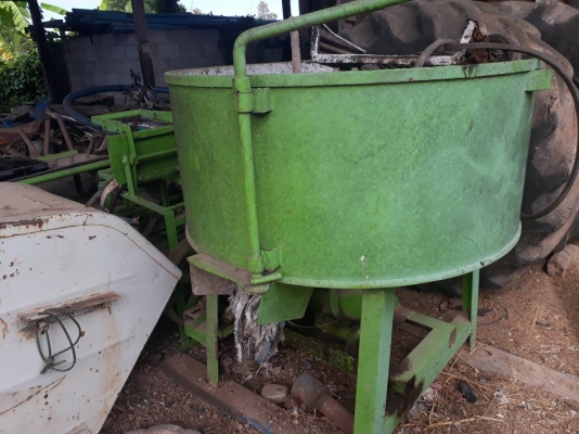 ขาย เครื่องอัดอิฐบล็อค ครบชุด สภาพใหม่ไม่ค่อยได้ใช้งาน ขาย เครื่องอัดอิฐบล็อค ครบชุด สภาพใหม่ไม่ค่อยได้ใช้งาน