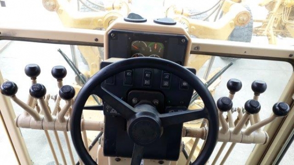 รถเกรด CAT 140H VHP PLUS # APM01235 มือสองอเมริกา