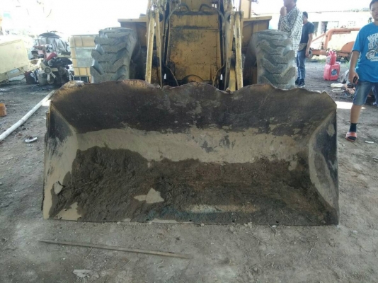 ขายด่วนรถตักเอวอ่อนCAT=910 ปี48 สภาพสวยใช้งานทุกวันมีเลมทะเบืยน สภาพดีพร้อมใช้งาน