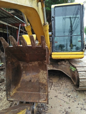 มี VDO ให้ชม.KOMATSU PC120-6E รถเชคนอกระบบดีราคา 900,000 นครศรีธรรมราช