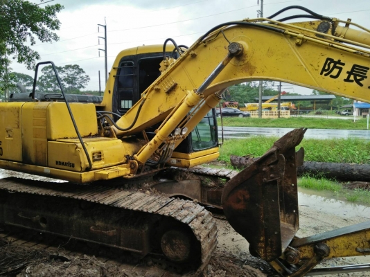 มี VDO ให้ชม.KOMATSU PC120-6E รถเชคนอกระบบดีราคา 900,000 นครศรีธรรมราช
