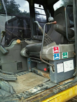 มี VDO ให้ชม.รถแบคโฮ KOMATSU PC120-6 เอกสารชุดจดทะเบียน ระบบไฟเต็ม รถเก่านอก ราคา 900000