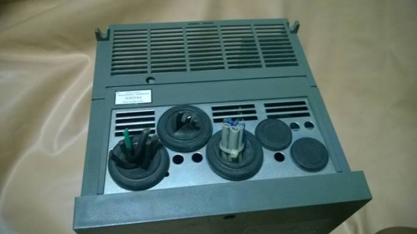 MEIDEN 3P 10Hp. 7.5kw. Made in JAPAN MEIDEN 3P 10Hp. 7.5kw. Made in JAPAN