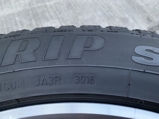 ล้อแม็ก Ford Everest ขอบ 20 พร้อมยาง 265-50-20 Goodyear ปี 16 ดอกยางหนาปึก