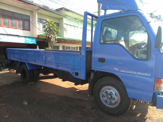 ISUZU NPR130 เทอร์โบ สวยจัด ปี48 ตัวสุดท้ายของรุ่นก่อนเป็นตาเพชร พวงมาลัยพาวเวอร์ รถห้างแท้(มือเดียว