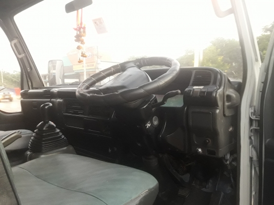 ISUZU NPR130 เทอร์โบ สวยจัด ปี48 ตัวสุดท้ายของรุ่นก่อนเป็นตาเพชร พวงมาลัยพาวเวอร์ รถห้างแท้(มือเดียว