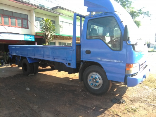 ISUZU NPR130 เทอร์โบ สวยจัด ปี48 ตัวสุดท้ายของรุ่นก่อนเป็นตาเพชร พวงมาลัยพาวเวอร์ รถห้างแท้(มือเดียว