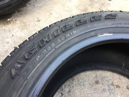 ยาง ACHILLES 255-55-18 ปี 16 ครบชุด 4 เส้น 4500 สวยๆไม่มีปะ ไม่บวมไม่กินข้างดอกยางเหลือเยอะเอาไปวิ่ง