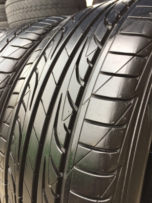ยาง DUNLOP 235-55-18 ปี 18 ครบชุด 4 เส้น 6500 สวยๆไม่บวมไม่กินข้างดอกยางเหลือเยอะเอาไปวิ่งกันใด้อีกย ยาง DUNLOP 235-55-18 ปี 18 ครบชุด 4 เส้น 6500 สวยๆไม่บวมไม่กินข้างดอกยางเหลือเยอะเอาไปวิ่งกันใด้อีกย