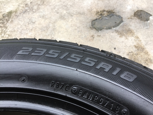 ยาง DUNLOP 235-55-18 ปี 18 ครบชุด 4 เส้น 6500 สวยๆไม่บวมไม่กินข้างดอกยางเหลือเยอะเอาไปวิ่งกันใด้อีกย ยาง DUNLOP 235-55-18 ปี 18 ครบชุด 4 เส้น 6500 สวยๆไม่บวมไม่กินข้างดอกยางเหลือเยอะเอาไปวิ่งกันใด้อีกย