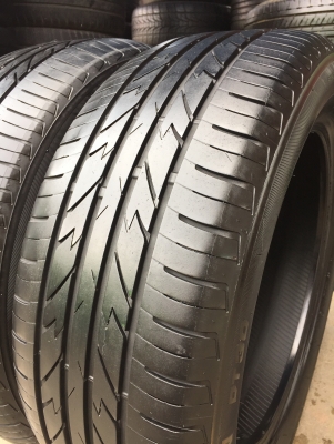 ยาง DAYTON 225-55-17 ปี 17 2 เส้น 1500  สวยๆไม่บวมไม่กินข้างดอกยางเหลือเยอะเอาไปวิ่งกันใด้อีกยาวค่ะ