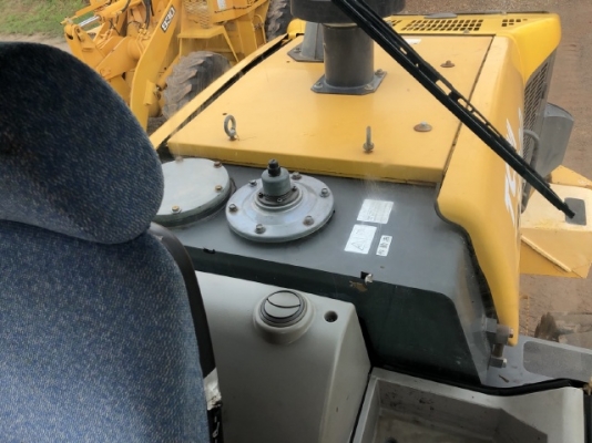 ขายรถตักล้อยาง HITACHI ZW220 (เทียบเท่า WA380-6) นำเข้าเองจากญี่ปุ่น สภาพสวยพร้อมใช้ มีVDOการทำงานครับ