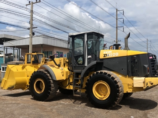 ขายรถตักล้อยาง HITACHI ZW220 (เทียบเท่า WA380-6) นำเข้าเองจากญี่ปุ่น สภาพสวยพร้อมใช้ มีVDOการทำงานครับ