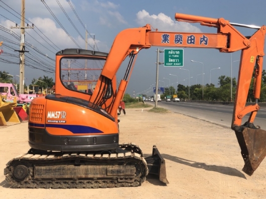 ขายรถขุด MITSUBISHI MM57SR คอลโทรลสั้น ปั๊มนิ้ว นำเข้าเองจากญี่ปุ่น สภาพสวยพร้อมใช้ มีVDOการทำงานครับ