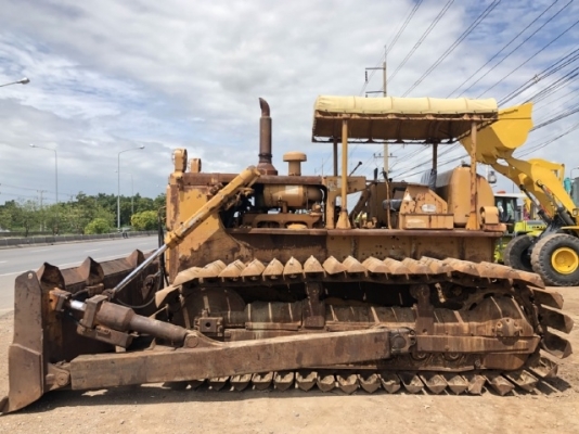 ขายรถดันดิน KOMATSU D80P-12 (D8) นำเข้าเองจากญี่ปุ่น สภาพสวยพร้อมใช้ มีVDOการทำงานครับ