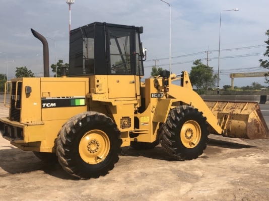 ขายรถตักล้อยาง TCM 830-2 (เท่าเทียบ WA100) (4,XXX ชั่วโมง) นำเข้าเองจากญี่ปุ่น สภาพสวยพร้อมใช้ มีVDOการทำงานครับ