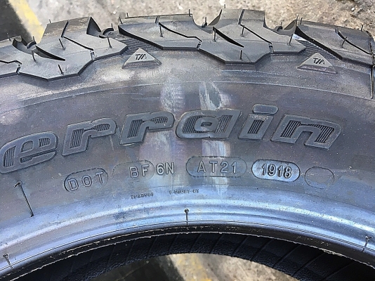 BFGoodrich KO2 285/55R20 ยางออฟโรดเข้าใหม่ ตัวหนังสือดำ BFGoodrich KO2 285/55R20 ยางออฟโรดเข้าใหม่ ตัวหนังสือดำ