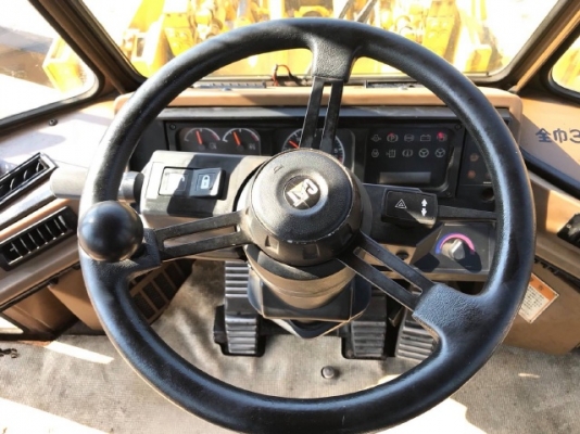 ขายรถตักล้อยาง CAT 950F มีใบมีดดัน นำเข้าเองจากญี่ปุ่น สภาพสวยพร้อมใช้ มีVDOการทำงานครับ ขายรถตักล้อยาง CAT 950F มีใบมีดดัน นำเข้าเองจากญี่ปุ่น สภาพสวยพร้อมใช้ มีVDOการทำงานครับ